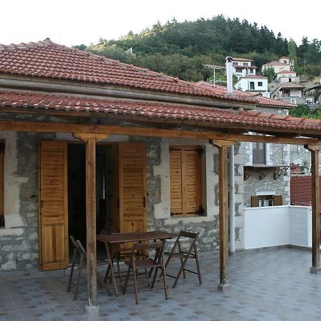 Maleatis Apollo Guesthouse Kosmás Exteriör bild