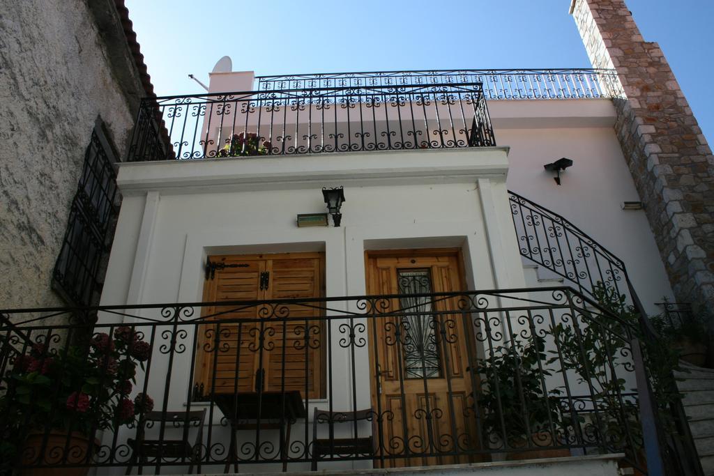 Maleatis Apollo Guesthouse Kosmás Exteriör bild