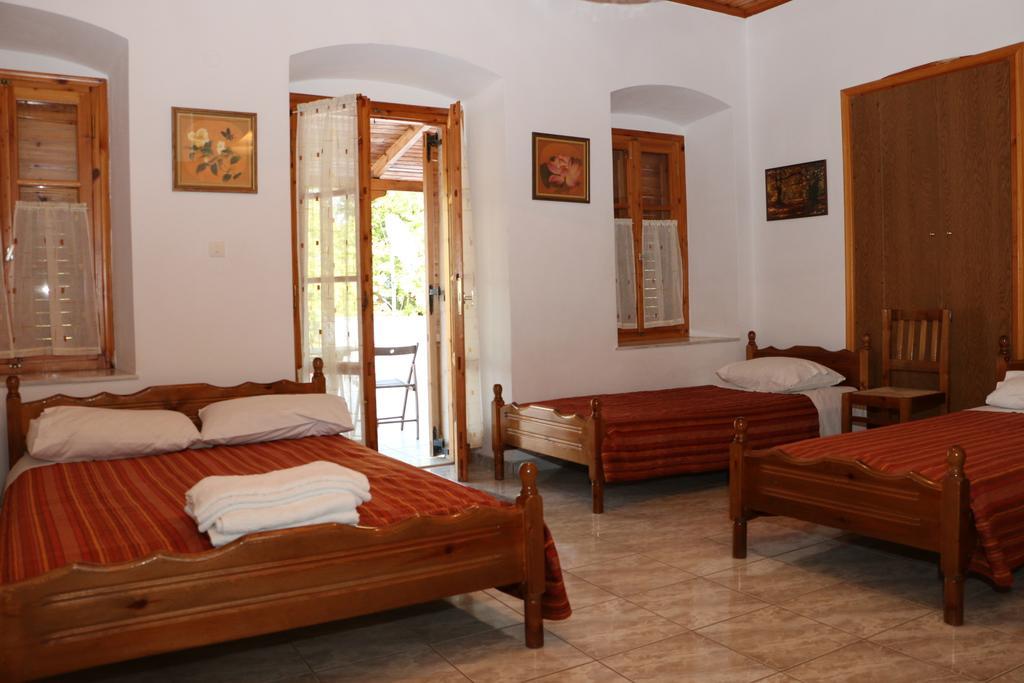 Maleatis Apollo Guesthouse Kosmás Exteriör bild